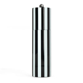 Addison Ross - Column Striped Peper & Zoutmolen Black & White 24 cm Addison Ross - Column Striped Peper & Zoutmolen Black & White 24 cm Peper/Zoutmolen Addison Ross