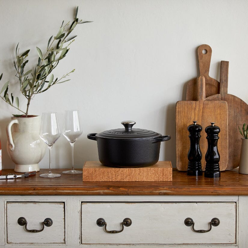 Le Creuset - Signature Braadpan Mat Zwart 22 cm (zwart interieur) Braadpan Le Creuset