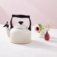Le Creuset - Tradition Fluitketel Meringue 2,1l Fluitketel Le Creuset