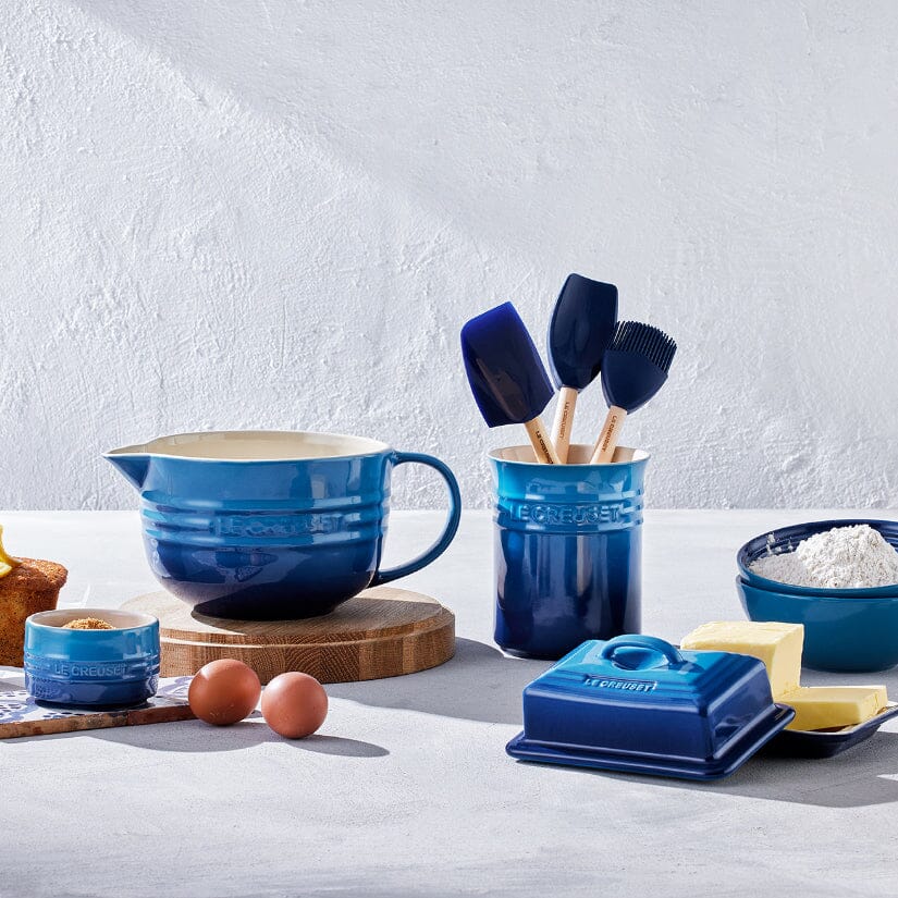 NWT Le Creuset Poterie Deep Rectagular Ceramic Baking Dish, Solid Blue, 12 1/4 NWT Le Creuset Poterie Deep Rectagular Ceramic Baking Dish, Solid Blue, 12 1/4